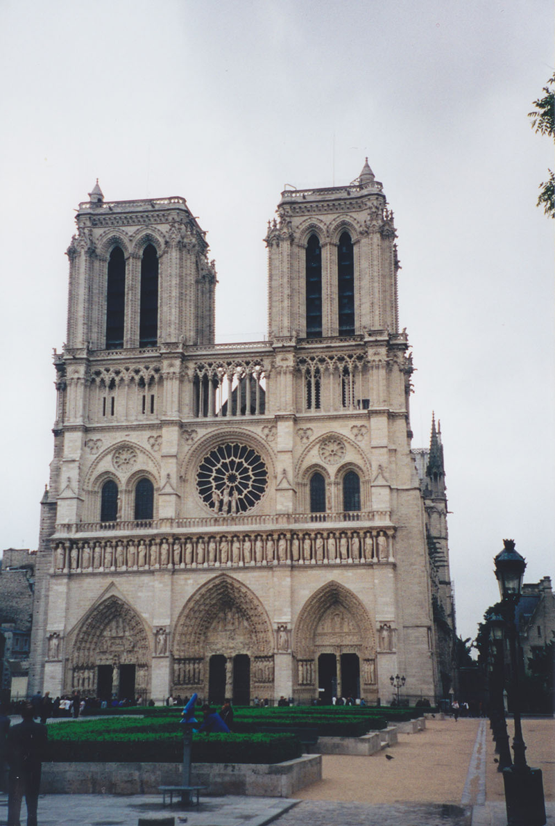 Illustration for article titled Notre Dame de Paris, 2000